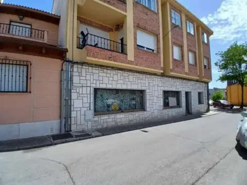 Local comercial en calle del Castilviejo