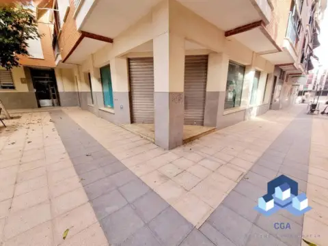 Local comercial en La Viña-San José