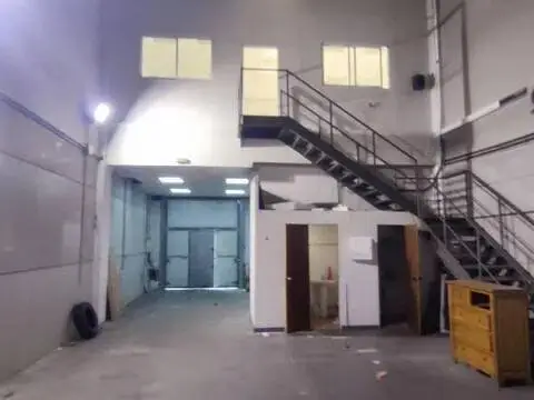 Nave industrial en Palmete