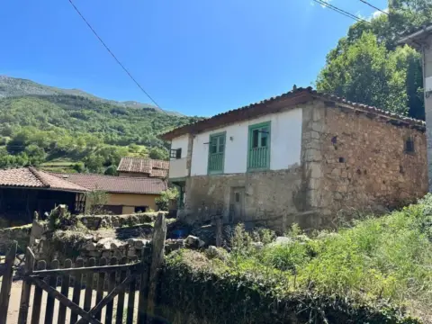 Casa en calle San Salvador 46