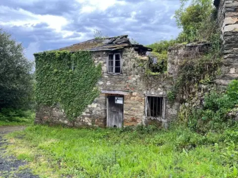 Casa en A Casanova (As Somozas)