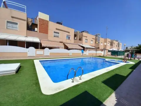 Piso en Santiago de la Ribera