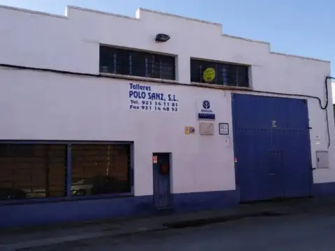 Nave industrial en calle del Cementerio