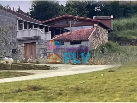 Casa rústica en A Merca