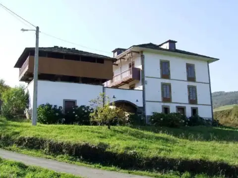 Chalet en Valdés
