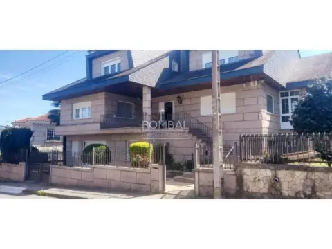 Chalet en O Carballiño