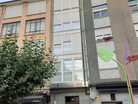 Piso en calle Plaza La Constituccion, 6