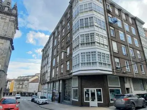 Piso en calle de Ramón y Cajal