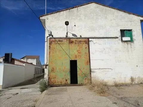 Nave industrial en Yunquera de Henares