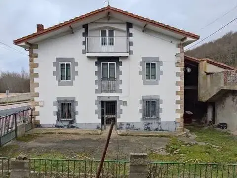 Casa rústica en Poblado de Cilleruelo de Bezana