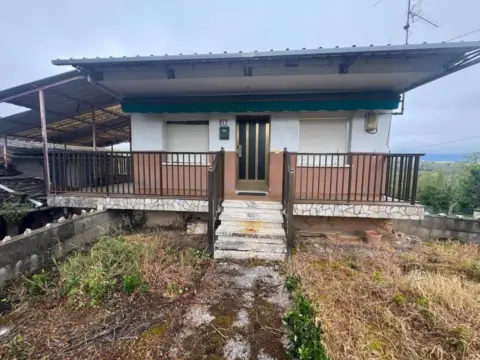 Casa rústica en calle Lomba-Va