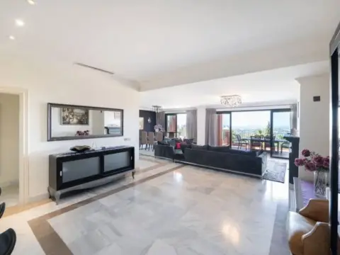 Ático en Carretera A Benahavis