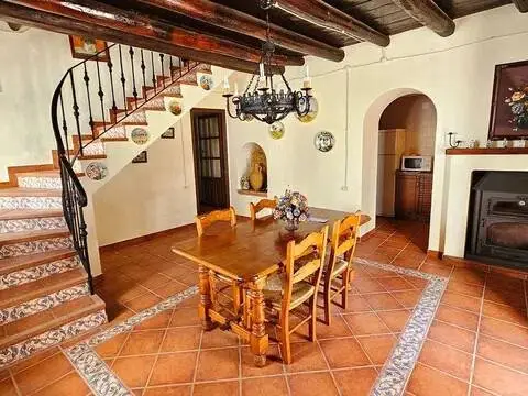 Casa rústica en calle de la Fuente
