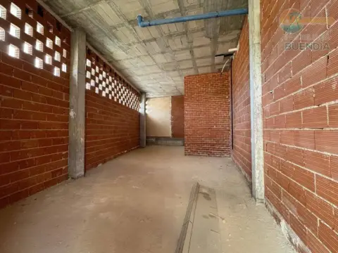 Local comercial en Los Puertos-Isla Plana