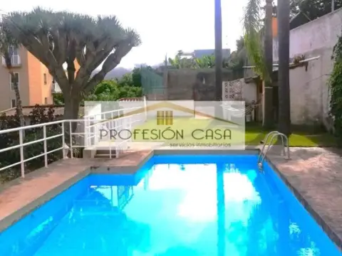 Casa pareada en calle San Isidro, 8