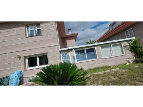 Casa en A Carballeira (San Cibrao Das Viñas)
