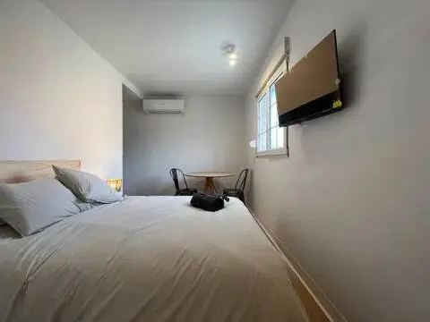 Habitación en calle de Alfonso Fernández Clausells