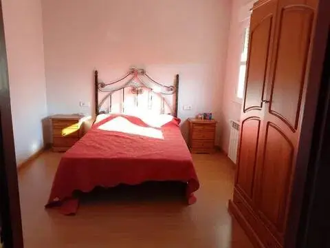 Casa adosada en Villadecanes