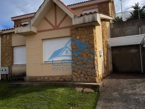 Chalet en Valverde de La Virgen