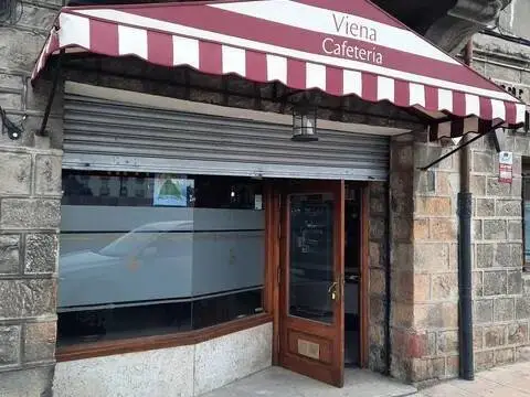 Local comercial en calle del Marqués de Reinosa