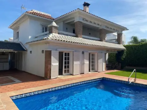 Casa en calle de Carlos Posac Mon, 1