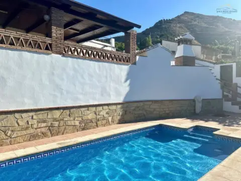 Casa rústica en calle Diseminado Guerra Pol 22, 102