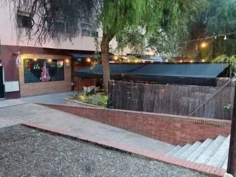 Local comercial en Avenida de las Ciencias-Emilio Lemos