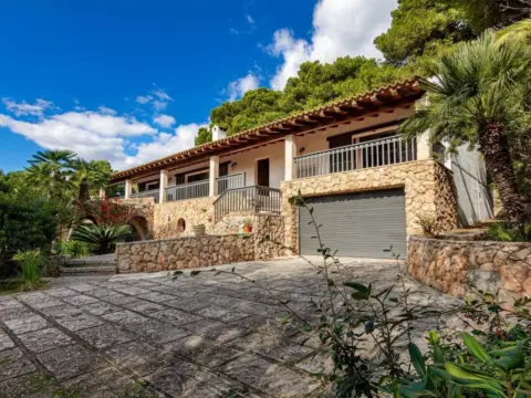 Casa en calle Sa Caleta 4