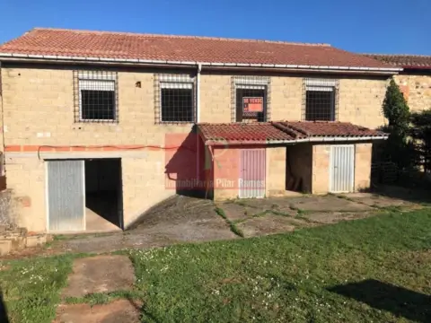 Casa en Vegacervera