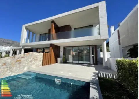 Casa en Lomas de Marbella Club-Puente Romano