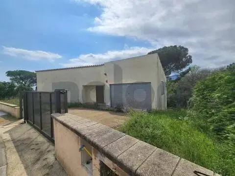 Casa adosada en Bescanó