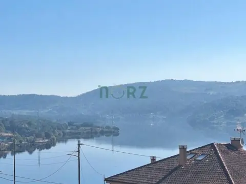 Casa rústica en A Foz (Ribadavia)