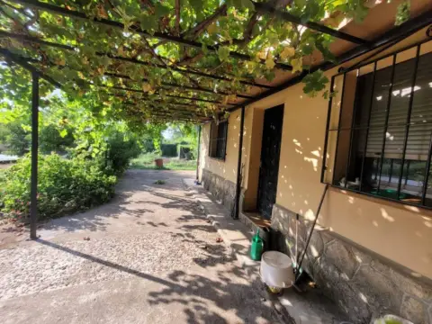 Casa rústica en Arenas de San Pedro