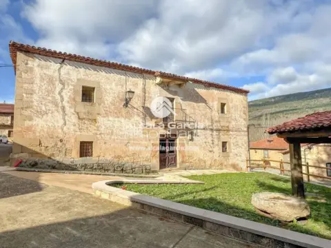 Chalet en Molinos de Duero