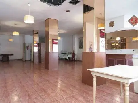 Local comercial en calle de Alfonso X 'El Sabio'