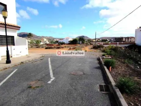 Terreno en calle calle El Cano