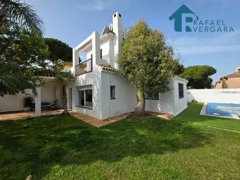 Casa en El Águila-Las Redes-Fuentebravía