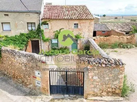 Casa adosada en San Esteban de Gormaz