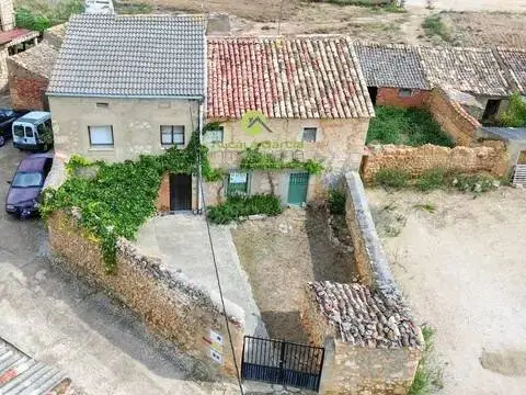 Casa adosada en San Esteban de Gormaz