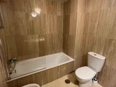 Piso en calle Menta, 3