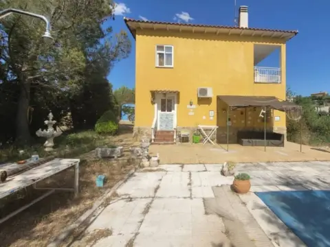 Chalet en Barajas de Melo