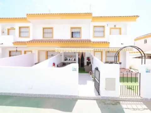 Dúplex en Pilar de la Horadada