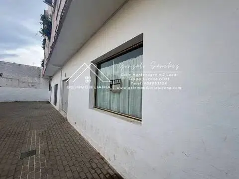 Local comercial en Lucena
