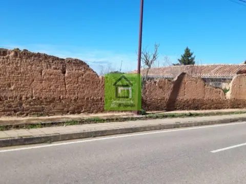 Terreno en calle Treboyno