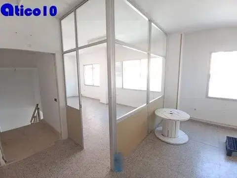 Local comercial en calle de Bermúdez de Castro
