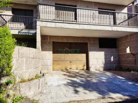 Chalet en O Carballiño