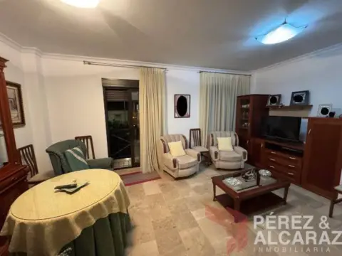 Piso en Avenida de Andalucía, 20