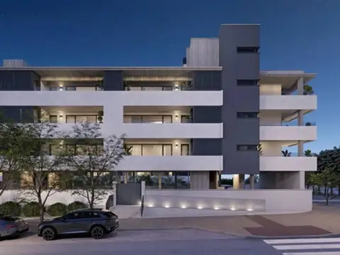 Piso en calle de Francisco Rallo Lahoz