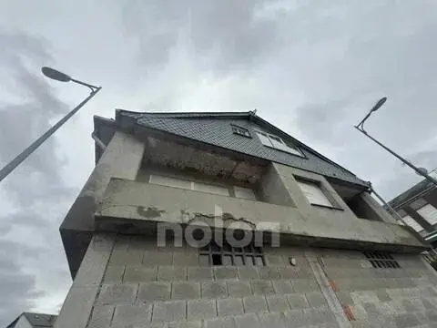 Casa adosada en Villadecanes