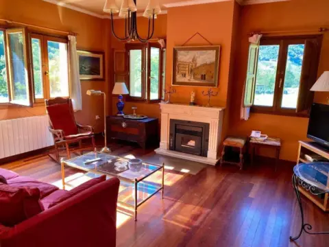 Chalet en calle Camino de Trespalacios S-N